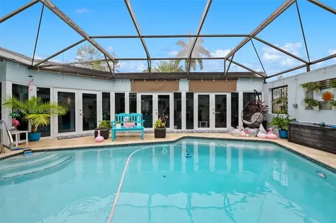 9838 SW 94th Terrace Miami FL 33176