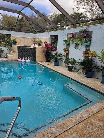 9838 SW 94th Terrace Miami FL 33176