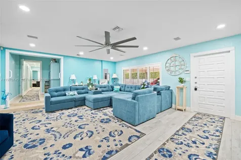 9838 SW 94th Terrace Miami FL 33176