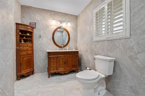 9838 SW 94th Terrace Miami FL 33176