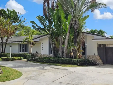 9838 SW 94th Terrace Miami FL 33176