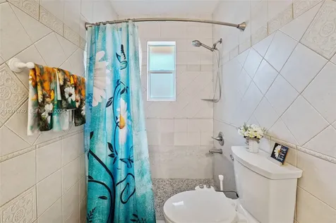 9838 SW 94th Terrace Miami FL 33176