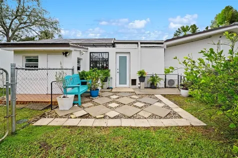 9838 SW 94th Terrace Miami FL 33176