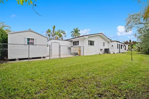 9838 SW 94th Terrace Miami FL 33176