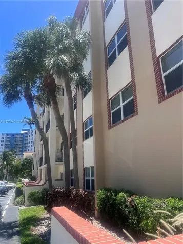 400 N Riverside Drive Pompano Beach FL 33062