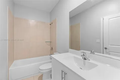1467 SE 26th Road Homestead FL 33035
