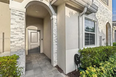 1467 SE 26th Road Homestead FL 33035