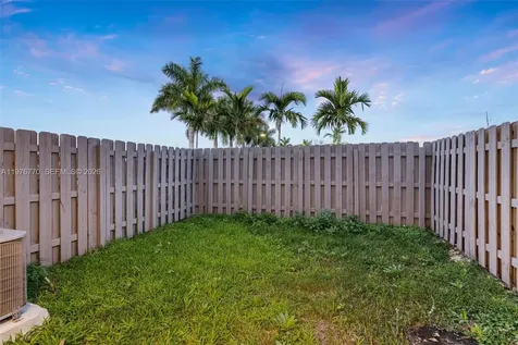 1467 SE 26th Road Homestead FL 33035