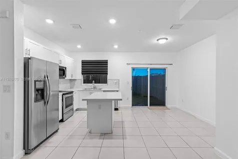 1467 SE 26th Road Homestead FL 33035