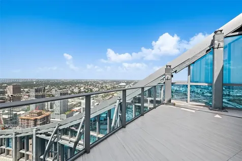 851 NE 1st Avenue Miami FL 33132