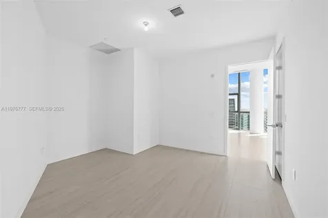 851 NE 1st Avenue Miami FL 33132