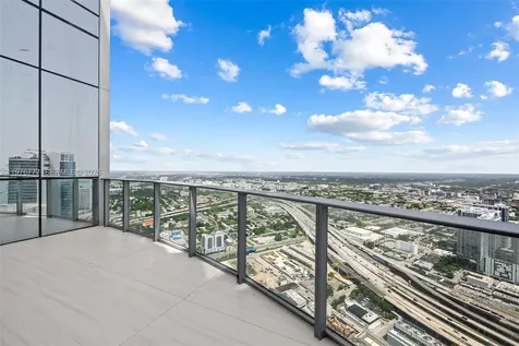 851 NE 1st Avenue Miami FL 33132