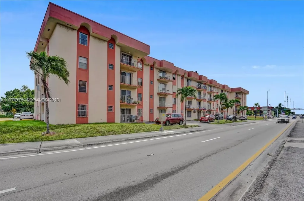 6820 W Flagler Street Miami FL 33144
