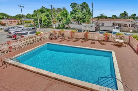 6820 W Flagler Street Miami FL 33144