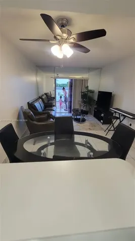 6820 W Flagler Street Miami FL 33144