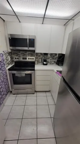 6820 W Flagler Street Miami FL 33144