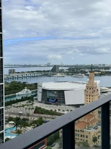 Miami FL 33132