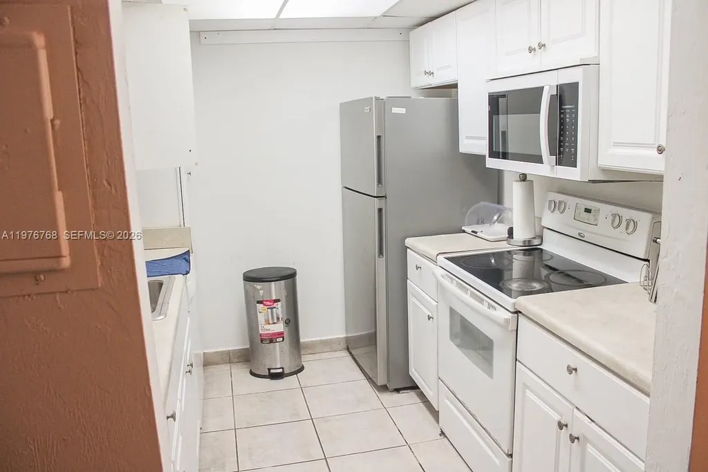 10818 N Kendall Drive Miami FL 33176