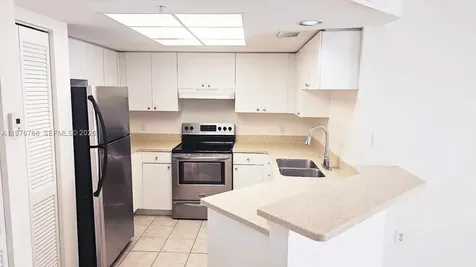 2033 SE 10th Avenue Fort Lauderdale FL 33316
