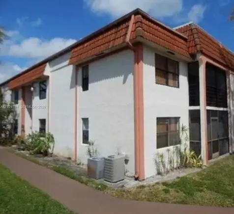 851 NE 207th Terrace Miami FL 33179