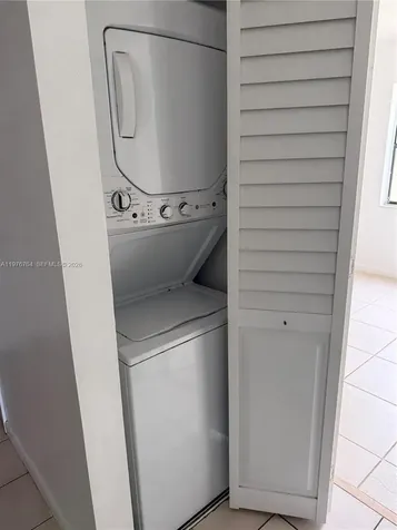 851 NE 207th Terrace Miami FL 33179