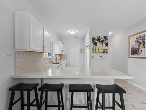6 SE Marlin Avenue Key Largo FL 33037
