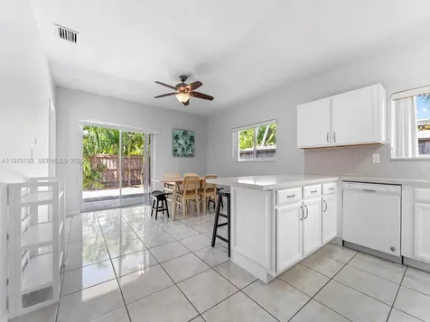 6 SE Marlin Avenue Key Largo FL 33037