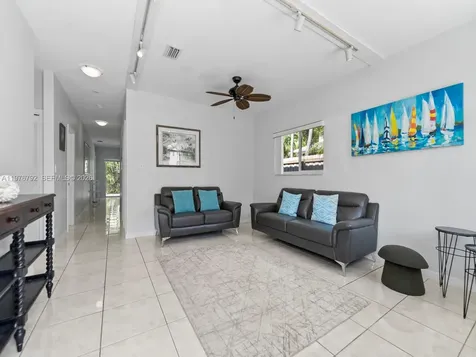 6 SE Marlin Avenue Key Largo FL 33037