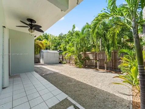 6 SE Marlin Avenue Key Largo FL 33037