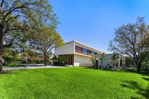 8755 SW 54th Avenue Miami FL 33143