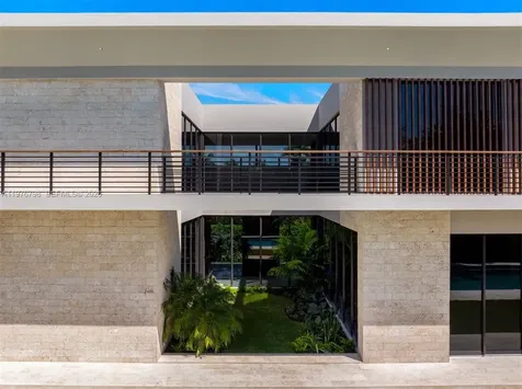 8755 SW 54th Avenue Miami FL 33143