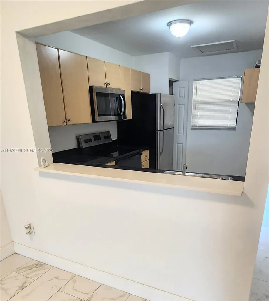 902 NE 209 Street Miami FL 33179