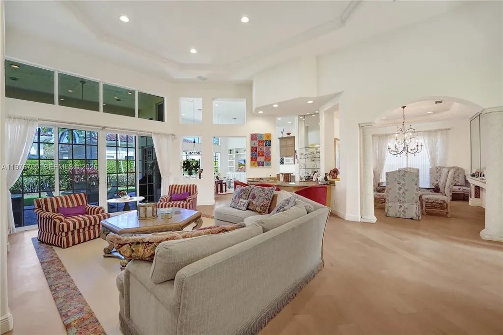 901 Manatee Way Hollywood FL 33019