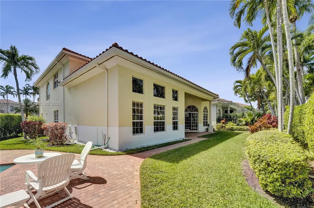 901 Manatee Way Hollywood FL 33019