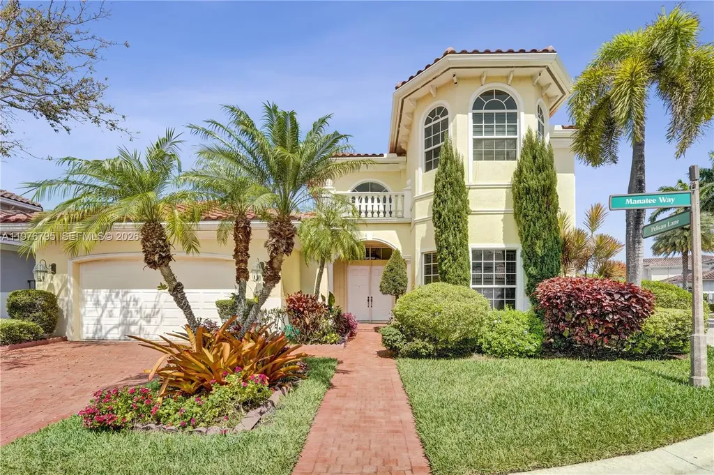 901 Manatee Way Hollywood FL 33019