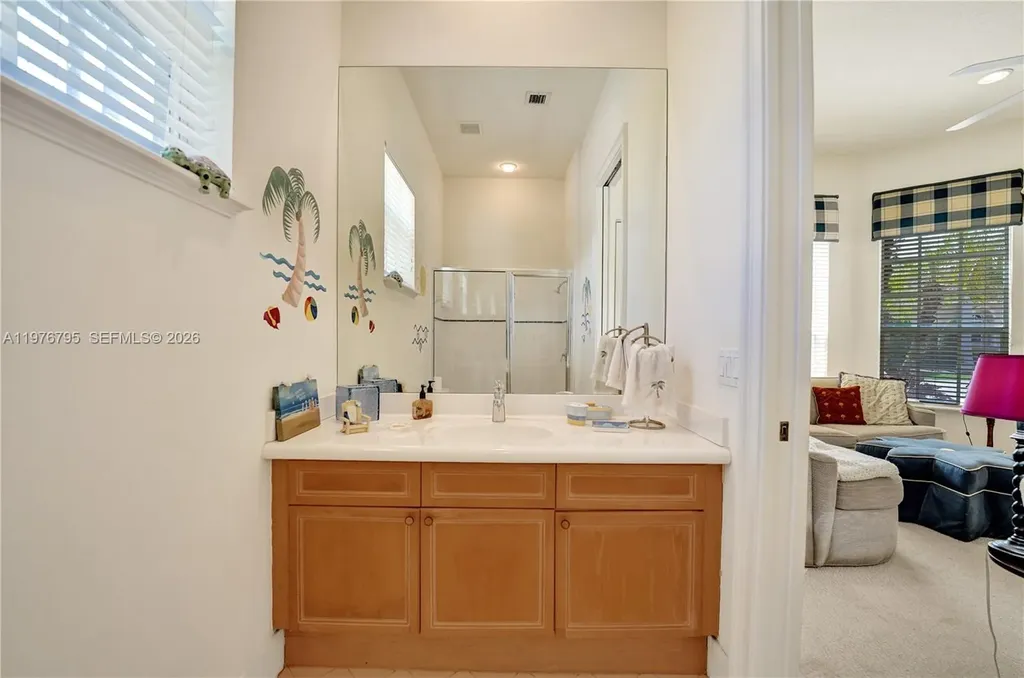 901 Manatee Way Hollywood FL 33019
