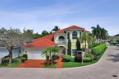 901 Manatee Way Hollywood FL 33019
