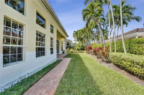 901 Manatee Way Hollywood FL 33019
