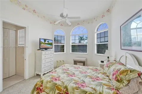 901 Manatee Way Hollywood FL 33019