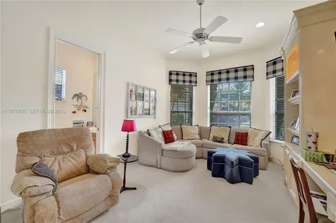 901 Manatee Way Hollywood FL 33019