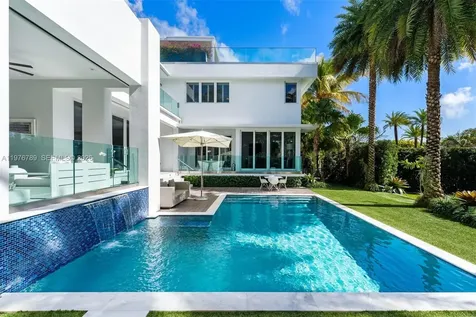 741 Harbor Drive Key Biscayne FL 33149