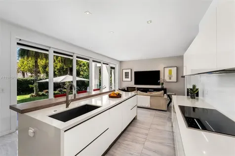 741 Harbor Drive Key Biscayne FL 33149