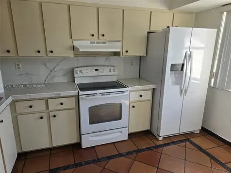 655 W Park Drive Miami FL 33172