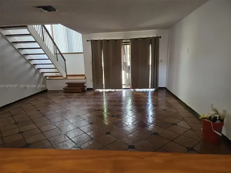 655 W Park Drive Miami FL 33172