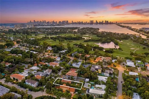 515 W 30th Street Miami Beach FL 33140