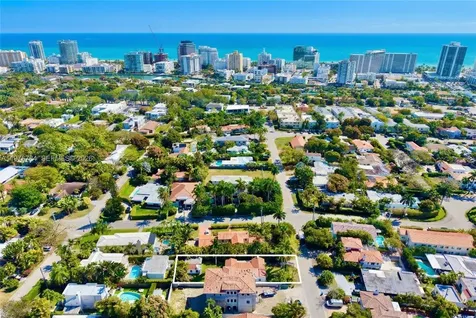 515 W 30th Street Miami Beach FL 33140