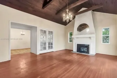 515 W 30th Street Miami Beach FL 33140