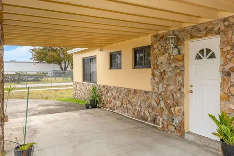6200 SW 18th Street North Lauderdale FL 33068