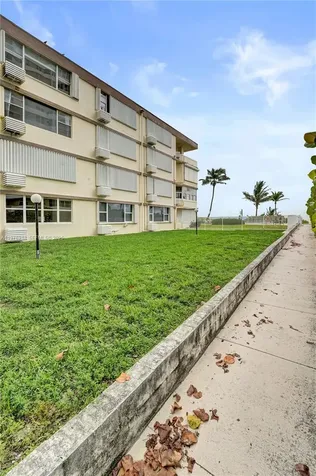1936 S Ocean Hallandale Beach FL 33009