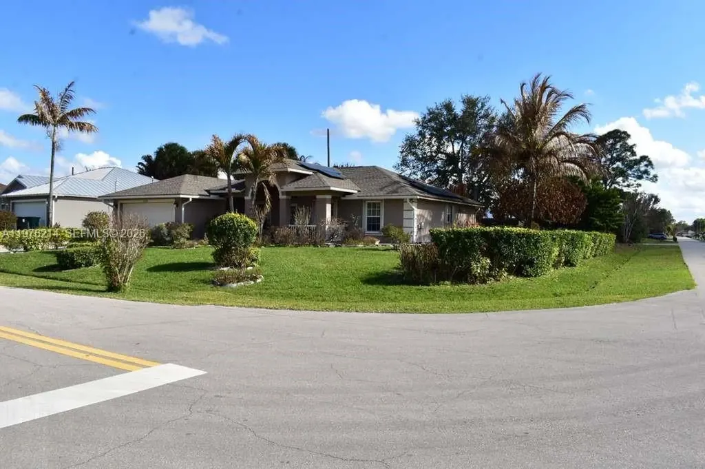1084 SW Di Lido Lane Port St. Lucie FL 34953